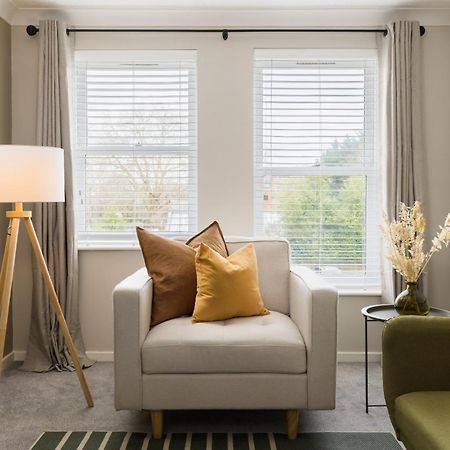 Modern 2-Bedroom Apartments With Free Parking In Leamington Spa Dış mekan fotoğraf
