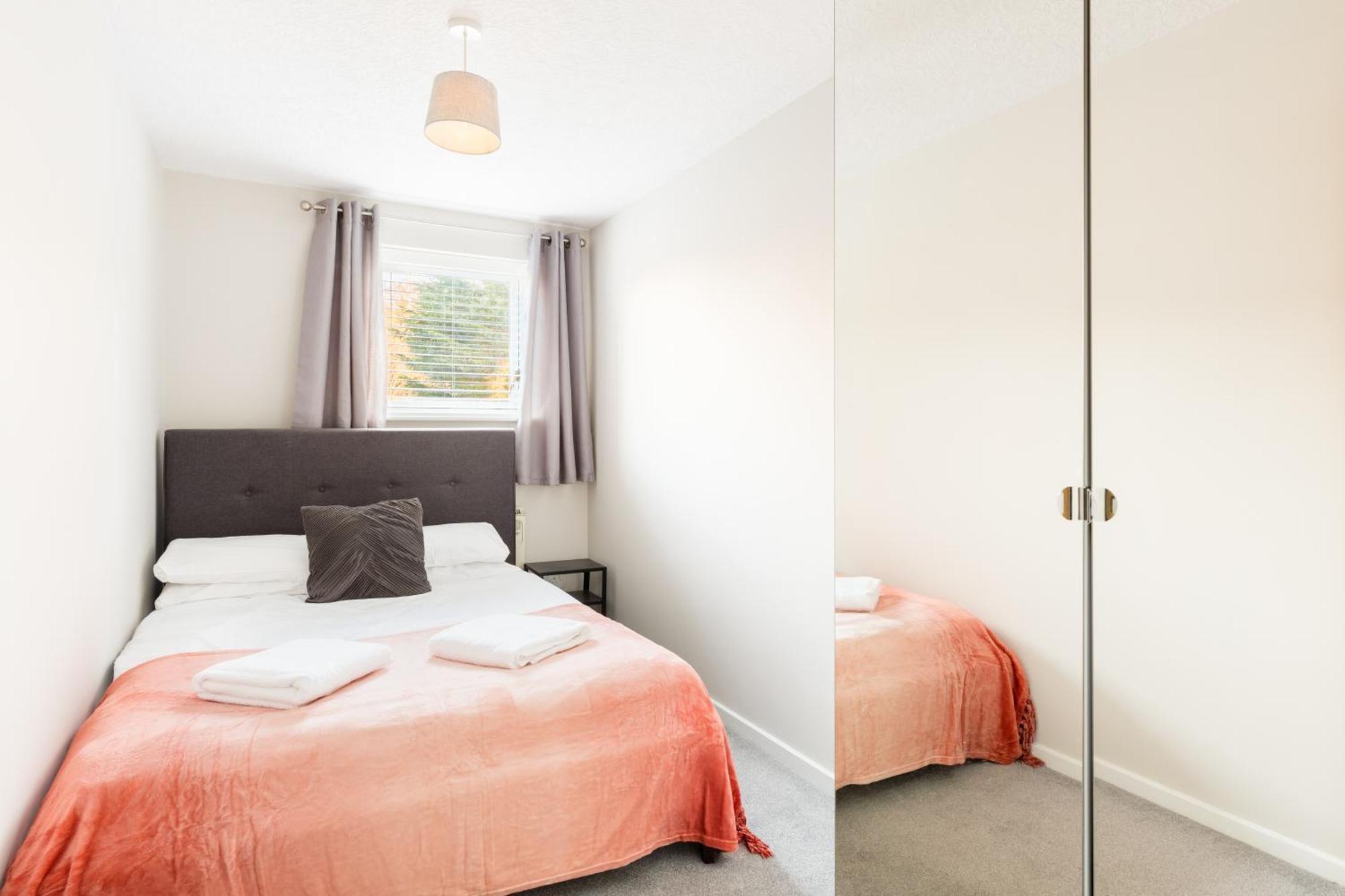 Modern 2-Bedroom Apartments With Free Parking In Leamington Spa Dış mekan fotoğraf