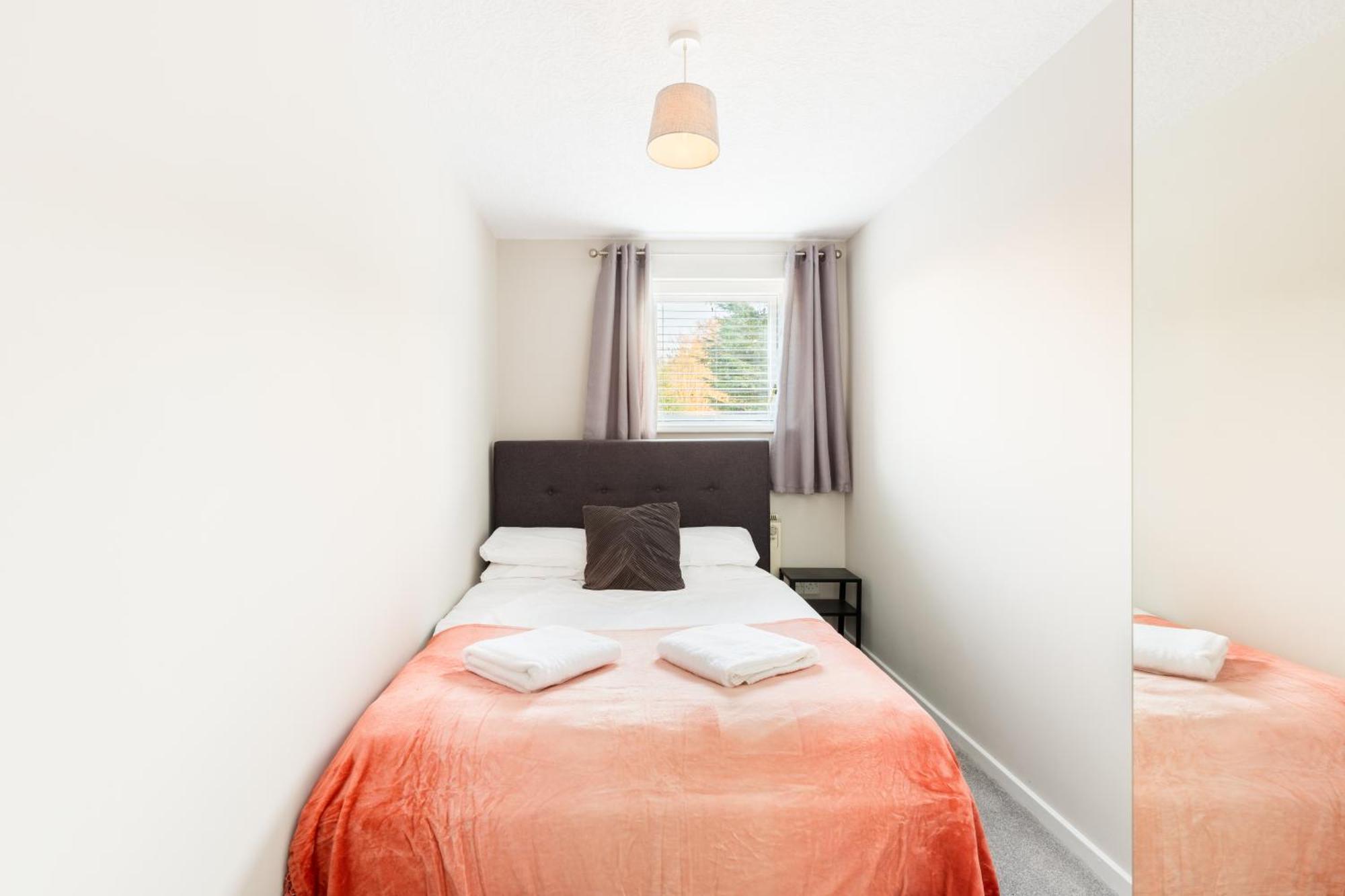 Modern 2-Bedroom Apartments With Free Parking In Leamington Spa Dış mekan fotoğraf