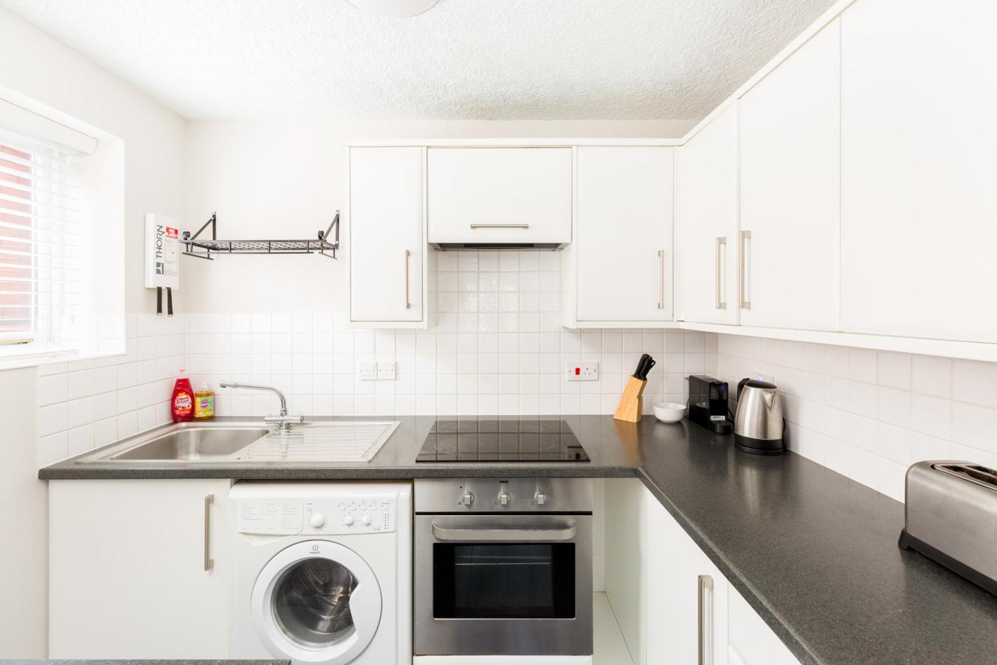 Modern 2-Bedroom Apartments With Free Parking In Leamington Spa Dış mekan fotoğraf