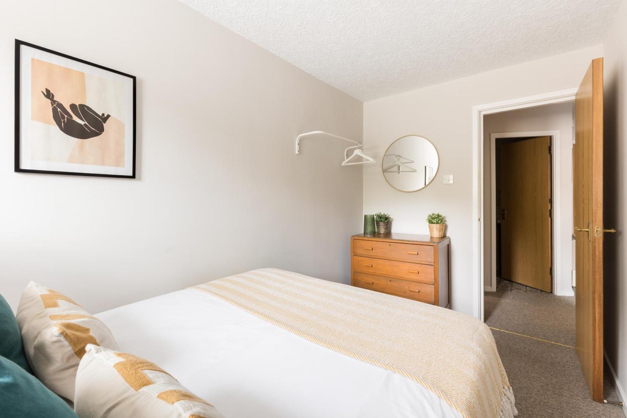 Modern 2-Bedroom Apartments With Free Parking In Leamington Spa Dış mekan fotoğraf