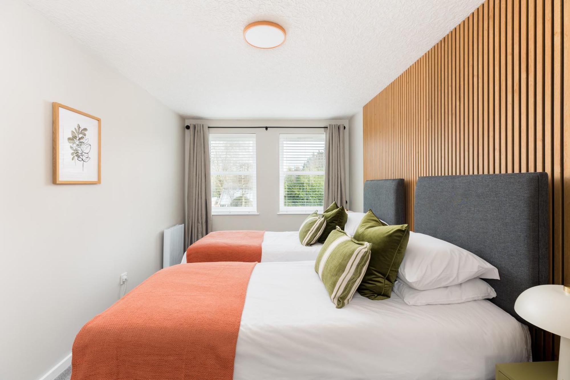 Modern 2-Bedroom Apartments With Free Parking In Leamington Spa Dış mekan fotoğraf