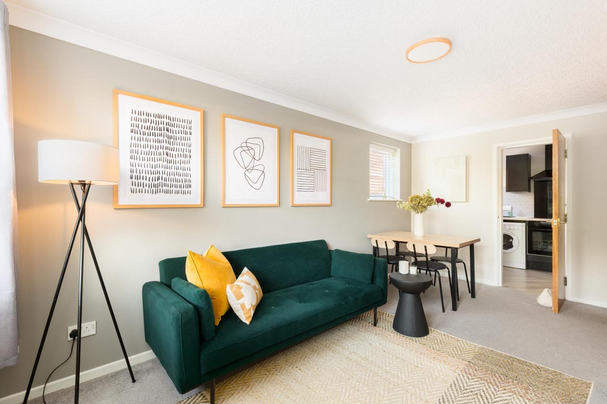 Modern 2-Bedroom Apartments With Free Parking In Leamington Spa Dış mekan fotoğraf